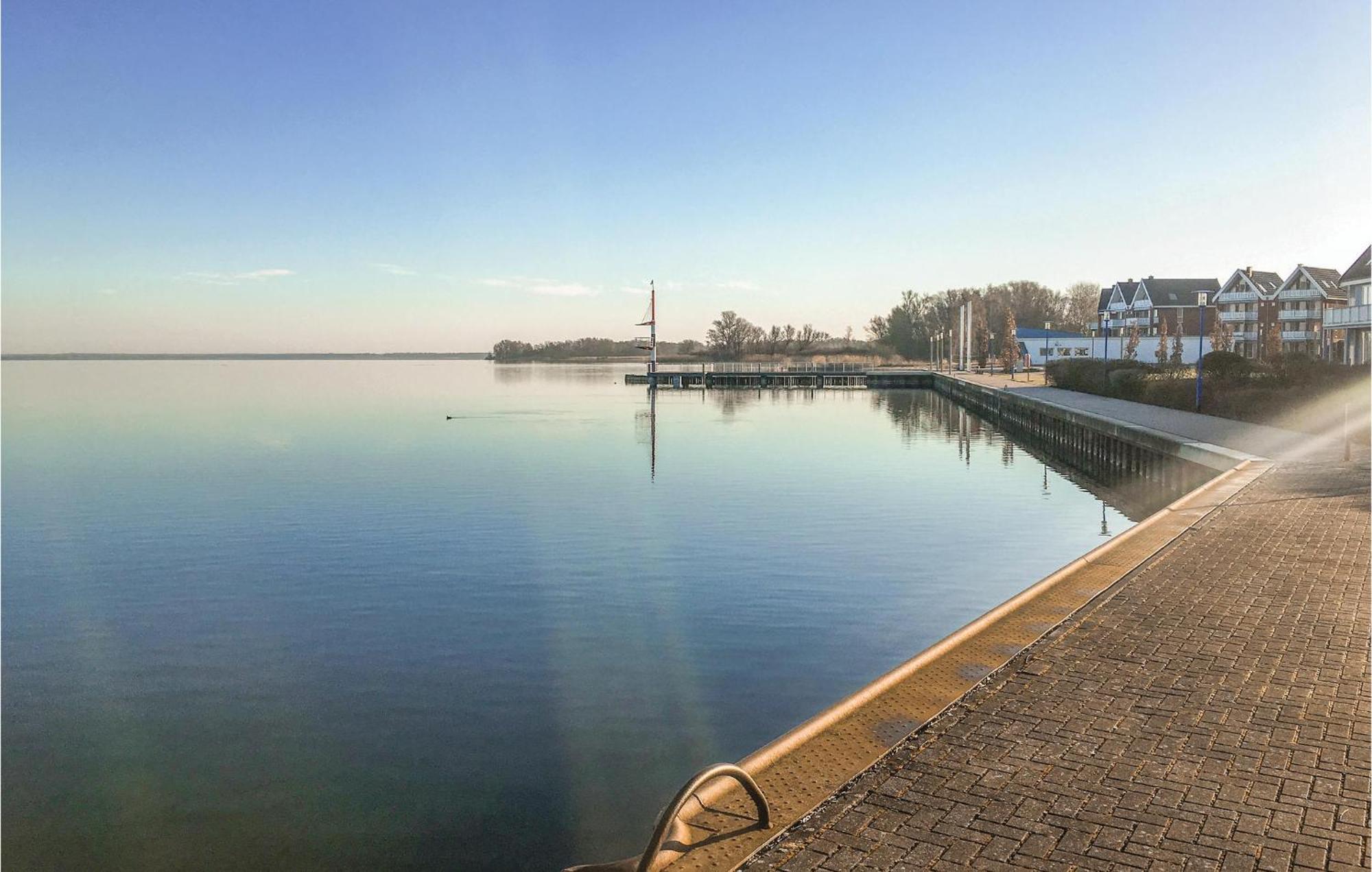 2 Bedroom Nice Home In Rechlin Luaran gambar