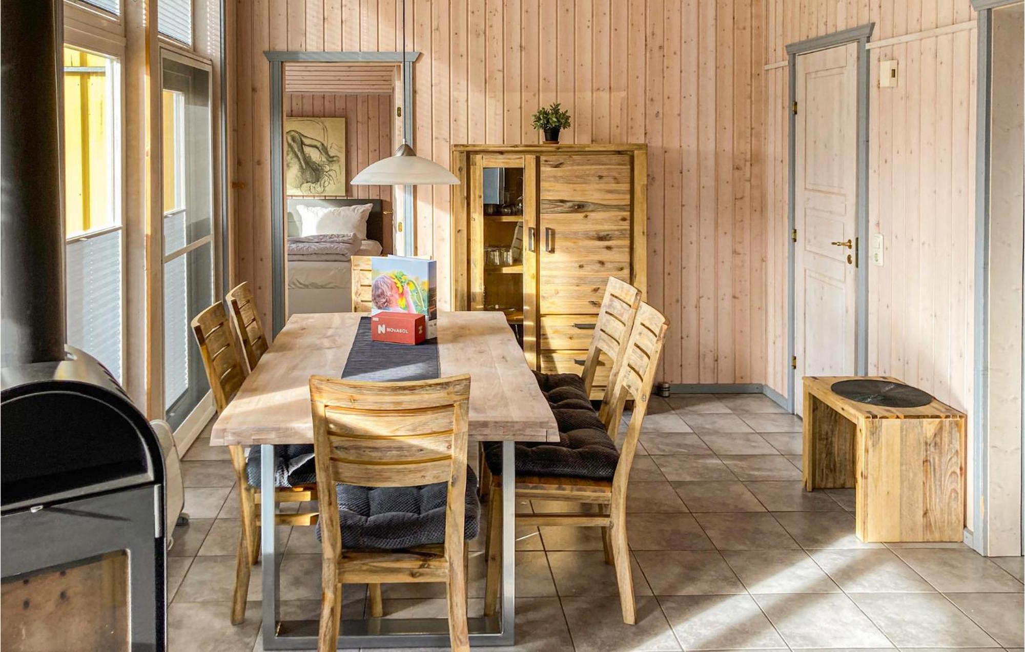 2 Bedroom Nice Home In Rechlin Luaran gambar