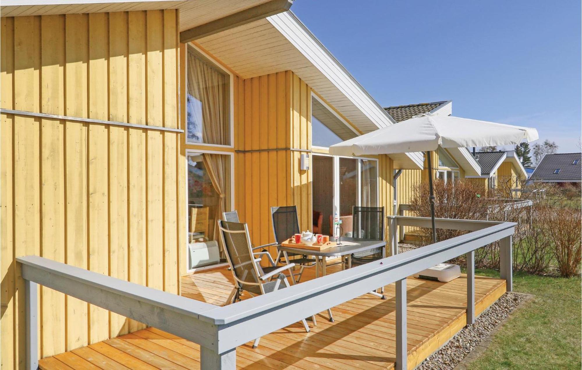2 Bedroom Nice Home In Rechlin Luaran gambar